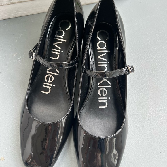 Calvin Klein Marlay Pumps – Black Patent – Size 6 – New in Box - Picture 3 of 9
